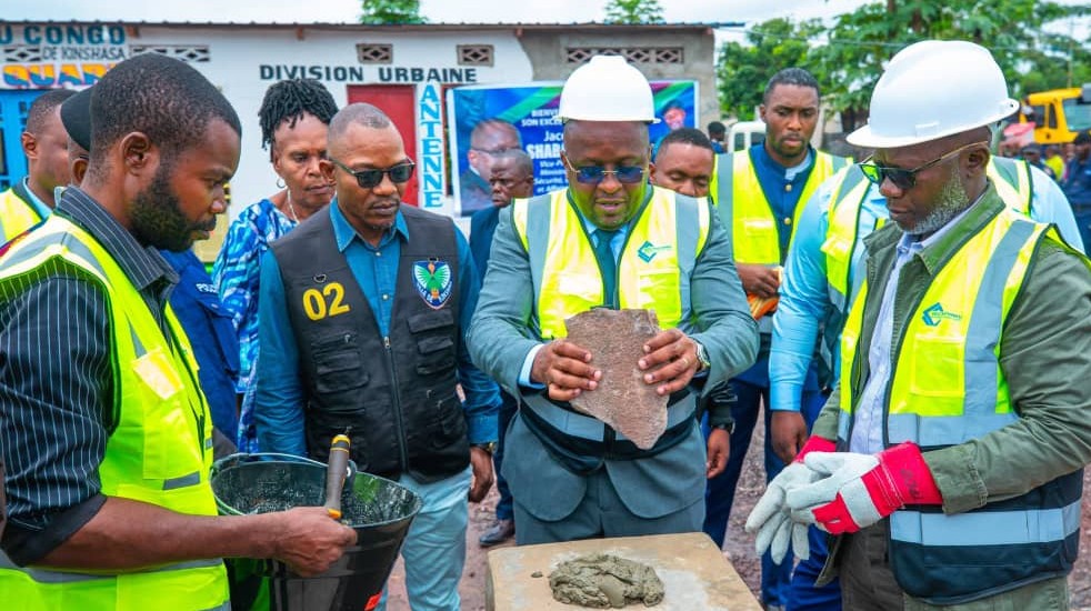*RDC : modernisation de la police nationale congolaise, le VPM ...